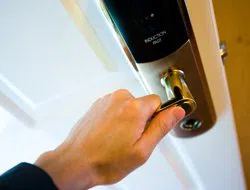 San Fernando Lock & Locksmith San Fernando, CA 818-736-0440 San Fernando Lock & Locksmith San Fernando, CA 818-736-0440 - com-side